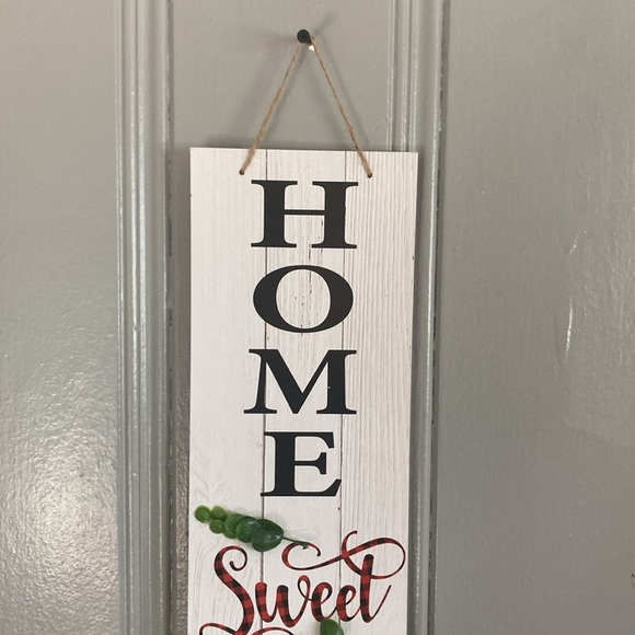 NWT Vertical HOME SWEET HOME Wooden Decoration Sign w/ Eucalyptus Accents - Picture 3 of 10